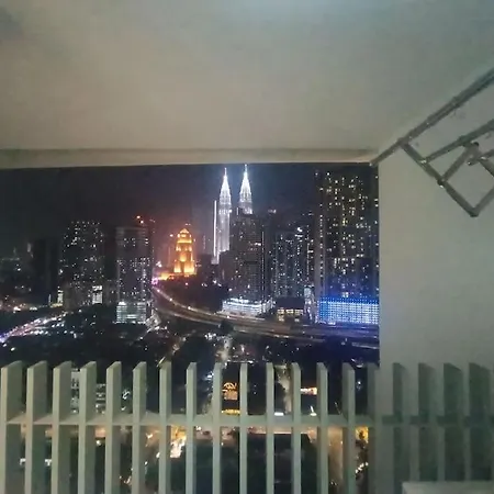 Col 171B Klcc Balcony View & Infinity Pool Apartment Kuala Lumpur Luaran gambar